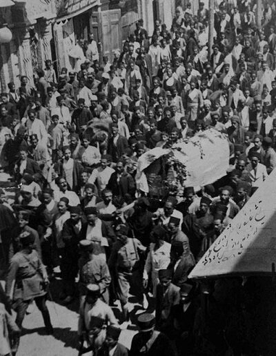 زبانِ سرخ و سرِ سبزِ میرزاده جوان در روزگار استبداد رضاخانی