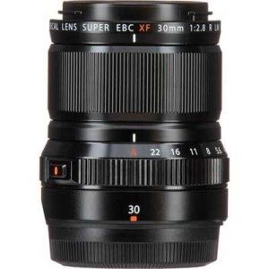 بررسی لنز دوربین فوجی فیلم Fujifilm XF 30mm F2.8 R LM WR