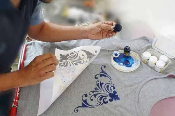 آموزش آموزش نقاشی روی پارچه قابل شستشو