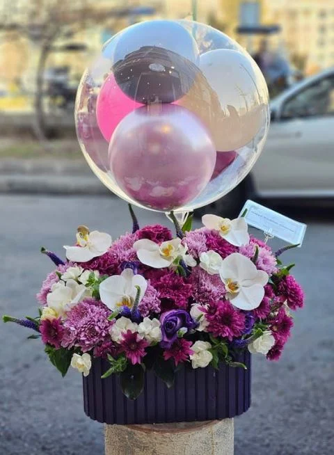 طراحی | زیبایی باکس گل و بادکنک تولد